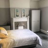 Photo 9: Room 1