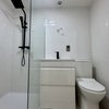 Photo 5: En-Suite Room 2