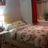 Photo 5: Cosy room with desk and sofa