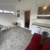 Photo 2: Lounge