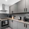 Photo 7: Kitchen