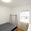 Photo 9: Room 4