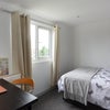 Photo 9: Room 5 - occupied