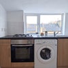 Photo 5: kitchen