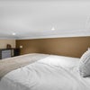 Photo 3: Room 3