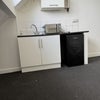 Photo 3: kitchen
