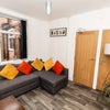 Photo 5: Lounge 