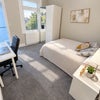 Photo 3: Room 3 En-Suite: £1200 rent per month (+£100 bills)