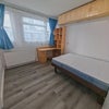 Photo 2: bedroom