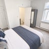 Photo 7: Room 5 En Suite
