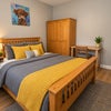 Photo 2: Room 1