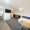 Photo 4: Studio 6