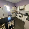 Photo 6: kitchen