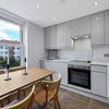 Photo 4: kitchen