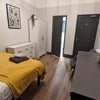 Photo 6: Room 4