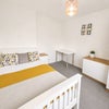 Photo 2: Room 1