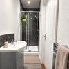 Photo 7: En-Suite