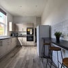 Photo 6: kitchen