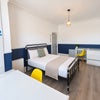 Photo 8: Room 1