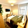 Photo 4: Bedroom 3