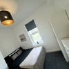 Photo 8: Room 4