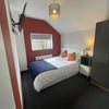 Photo 6: Room 4 