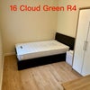 Photo 8: Room 4