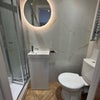 Photo 4: Typical ensuite