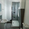 Photo 5: bathroom