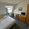 Photo 7: Double bedroom