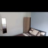 Photo 2: Room 1