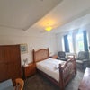 Photo 4: Ensuite room