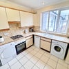 Photo 11: Large kitchen fully equipped