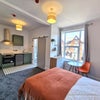 Photo 6: Room 3 (Studio En Suite)