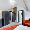 Photo 7: Room 7