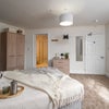 Photo 14: larger ensuite