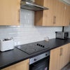 Photo 3: kitchen