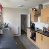 Photo 2: kitchen