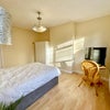 Photo 3: XL-size double room for single use: £285pw/1235pcm