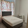 Photo 7: Room 5 en-suite 