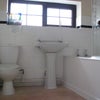 Photo 4: CAST IRON BATH