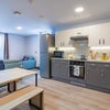 Photo 2: kitchen 