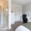 Photo 4: Spacious room with desk and chair