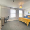 Photo 8: Double bedroom with desk and chair