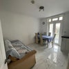 Photo 5: Kitchen/dining room