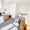 Photo 3: Room 3 En Suite