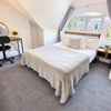 Photo 5: Room 6 En Suite