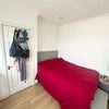 Photo 10: Room 1
