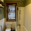 Photo 5: toilet