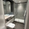 Photo 2: en suite